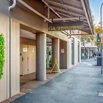 Stylish Studio In The Heart Of Newtown With Pool