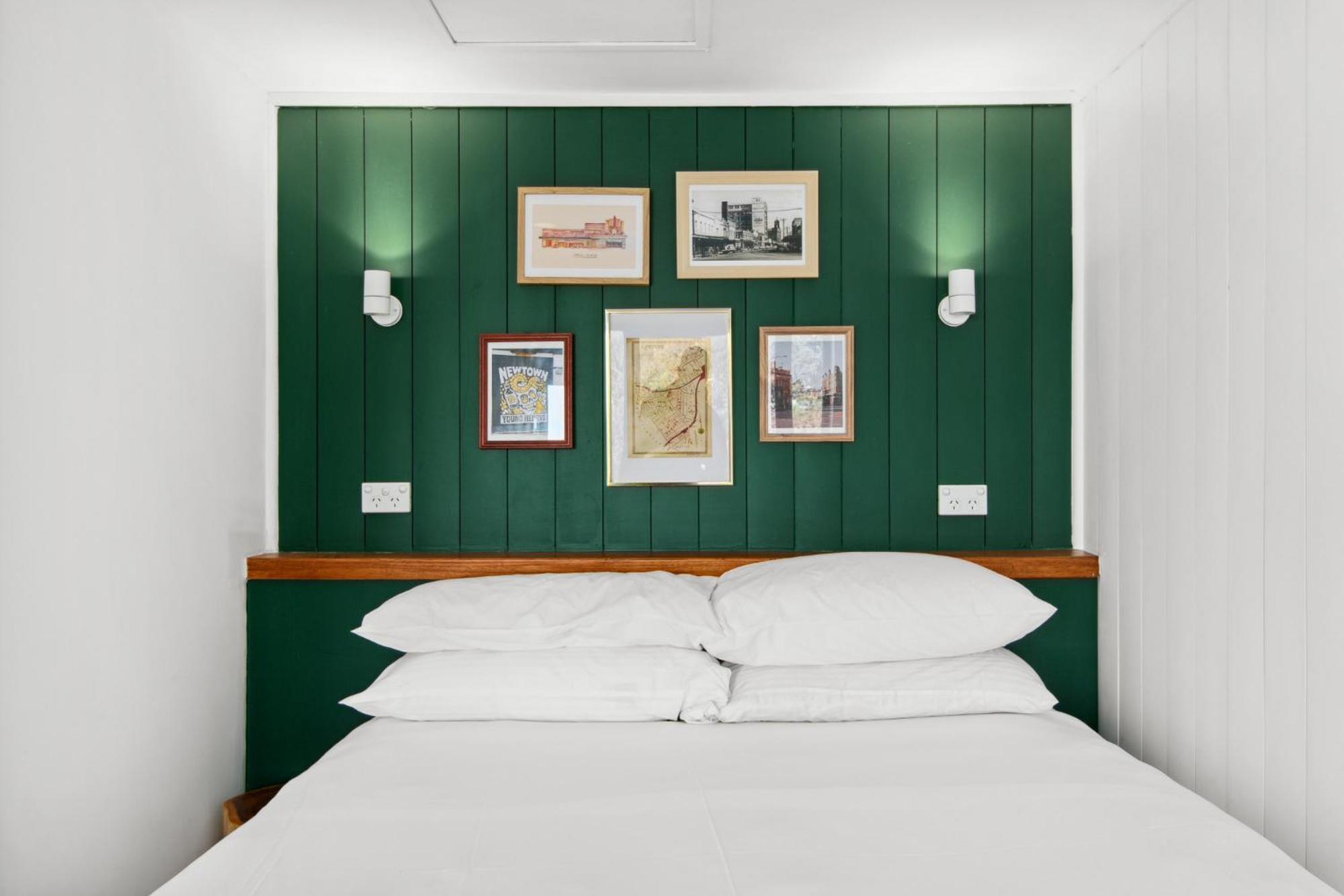 Stylish In The Heart Of Newtown With Pool * Sydney